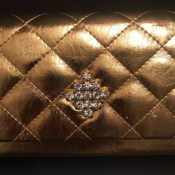 Gold Colour Evening Purse - Picture 2 of 6